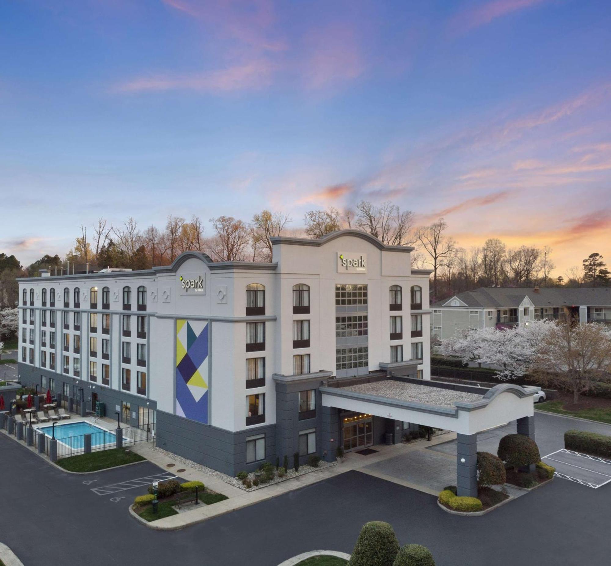 Spark By Hilton Greensboro Eksteriør billede
