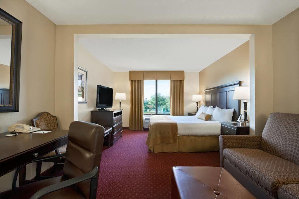 Spark By Hilton Greensboro Eksteriør billede